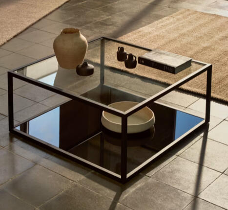 Mesa de centro Blackhill 110 x 60 cm cristal y acero acabado negro Kave Home 179€